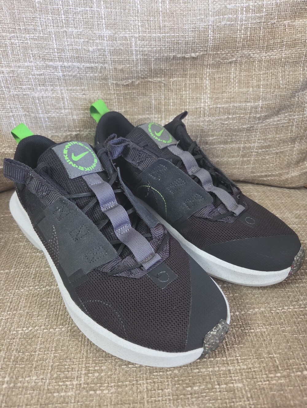 Nike Kids Crater Impact Black Grey Volt Green DB3551-001 Size 7Y Lightly Used